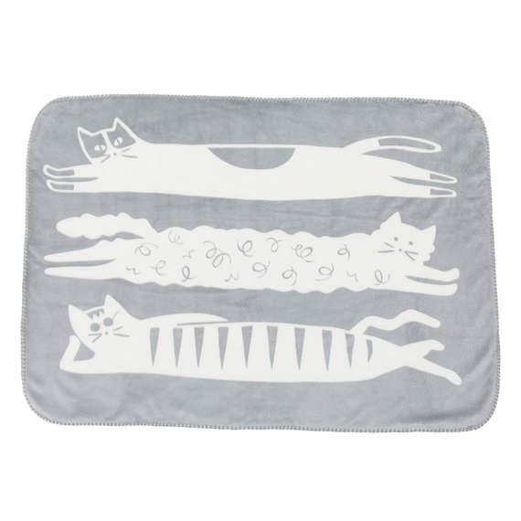 出所：ニトリ公式　ヒザカケ サンビキネコサン(NK2501 GY)