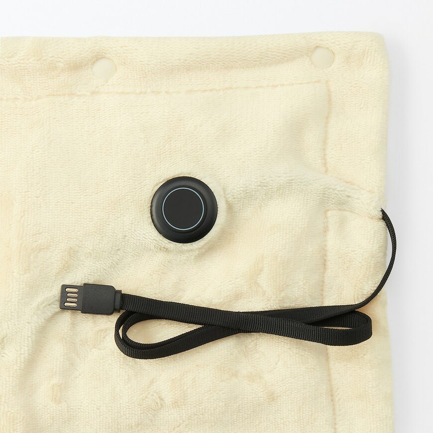 出所：無印良品ネットストア 洗えるUSBブランケット