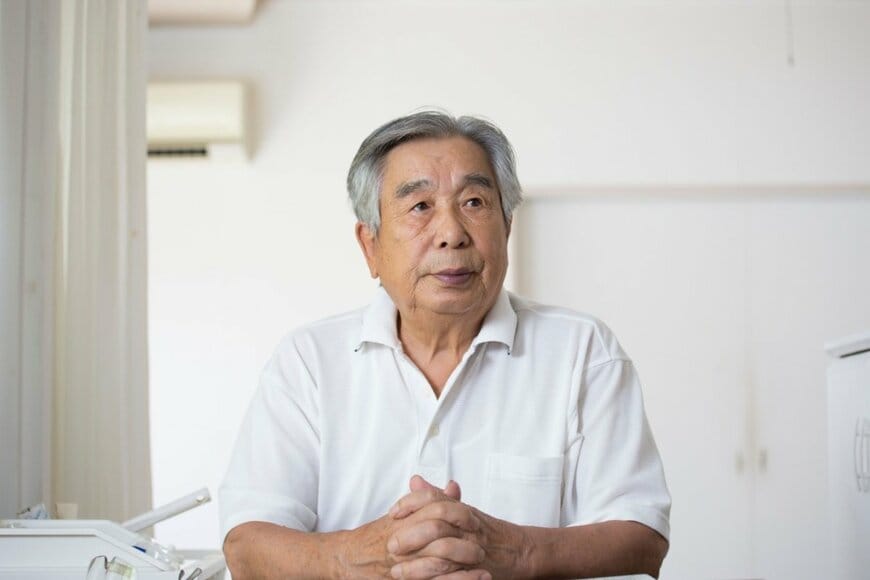 「生活苦しい」高齢者は5割超。4月から年金増額も実質目減り…【70歳代の夫婦世帯】平均貯蓄額・月の生活費・年金月額はいくらか