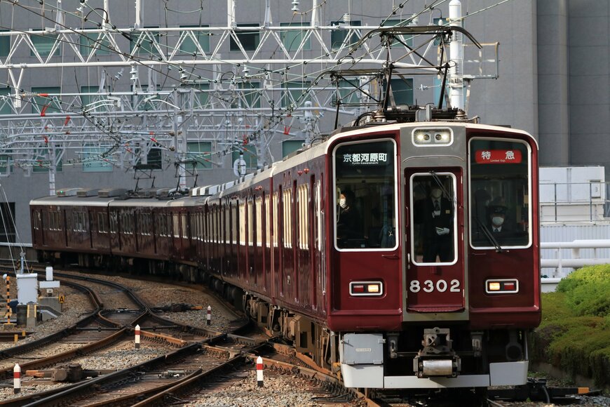 阪急電車が植物にあふれた近未来的な空間に！「これがほんとのグリーン車」「心が癒やされそう」