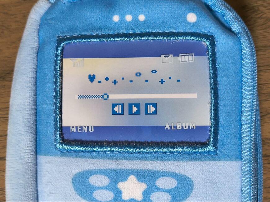 ダイソー、Y2K携帯ポーチ商品画像