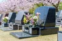 墓じまいで「永代供養」を選ぶなら。後悔なく決める3つの視点と改葬先の見つけ方