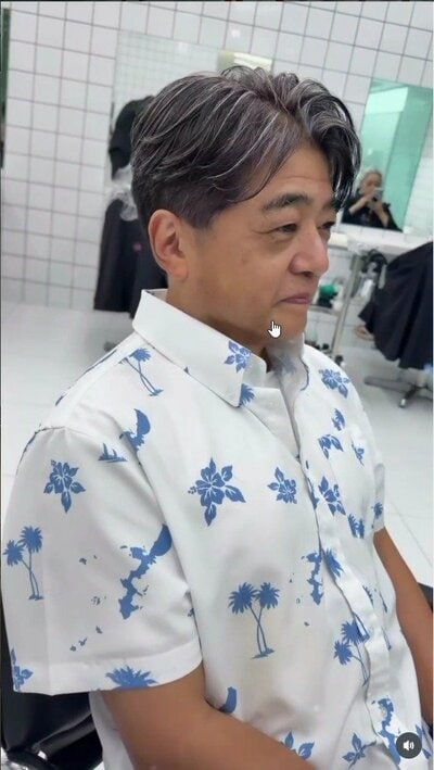 アフターは白髪を活かしたメッシュのショート