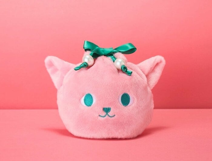 ひときわ異彩を放っているのが「ミャラウィ 巾着ポーチ」