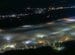 埼玉県・武甲山から望む秩父の夜景　街明かりと大雲海が織りなす幻想的な光景に「一度は見に行きたい」