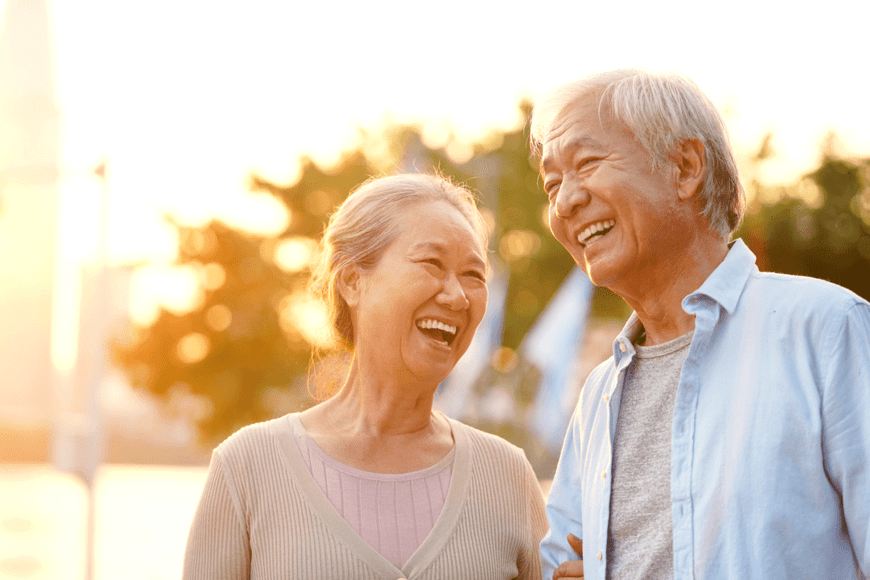 65歳以上・リタイア夫婦、月の生活費と貯蓄額は “ふつう” どのくらいなのか？ 国民年金・厚生年金の平均月額もチェック