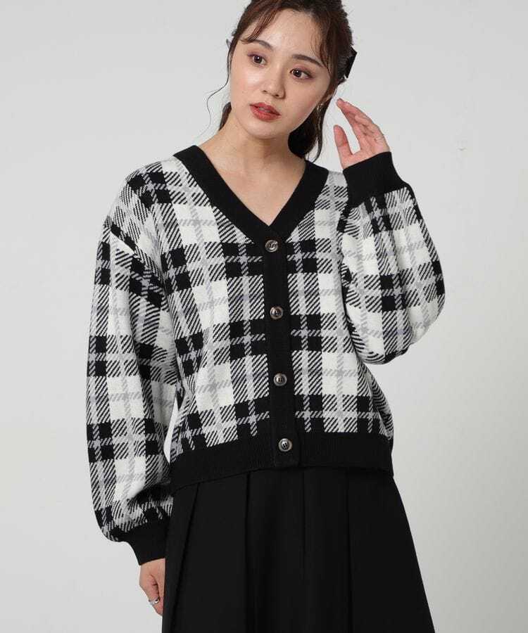 出所：ハニーズ公式通販サイト 総柄カーデ