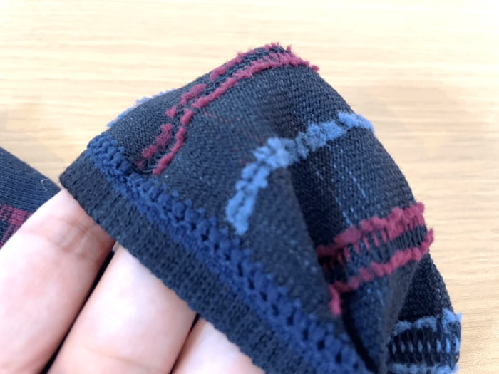 触ってみてもチクチク感がなく、足がかゆくなる心配なし！