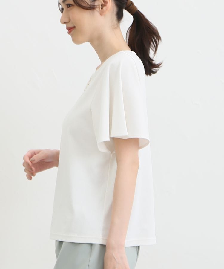 出所：ハニーズ公式通販 パール付フレア袖トップス