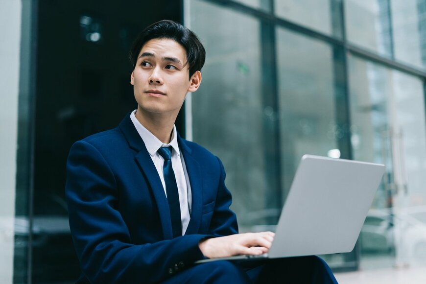 【40歳代・50歳代】二人以上世帯の貯蓄額はいくら？みんなの『平均値』『中央値』を見て老後資金について考えよう