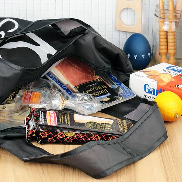 カルディ「コンパクト保冷バッグ」