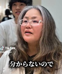 髪質の硬さに悩むロングヘア女性が「お任せ」で劇的イメチェン　前髪アリのショートヘアに反響続出