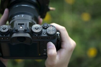 ダンジョンの入り口にしか見えない地下階段を発見！RPGすぎる光景に「あの効果音が聞こえてくる」