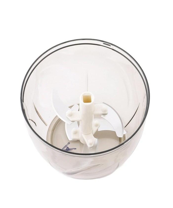 紐を引っ張るだけで簡単にみじん切りが可能