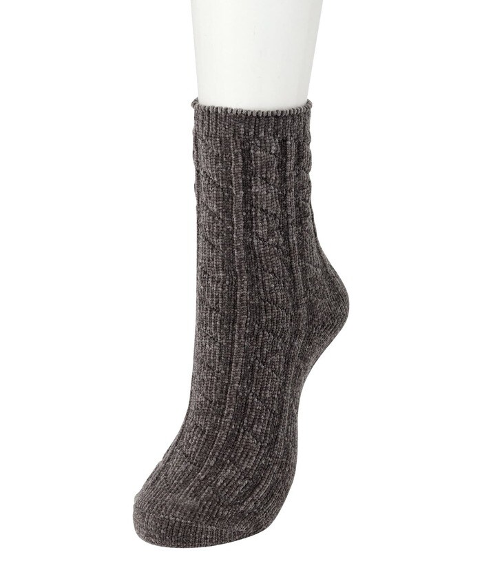 冬になると冷えがちな足元に必需品のルームソックス