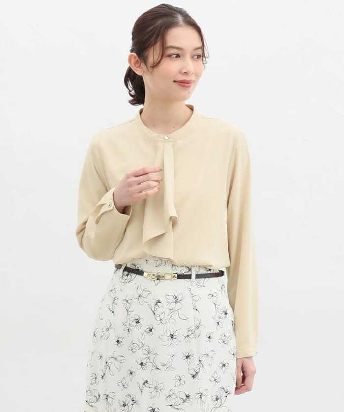 ボウタイブラウス クリーム。