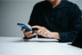 スマホ通信料、2025年の全国平均は月「1万1464円」。最高と最低で年間2万2千円超の地域差