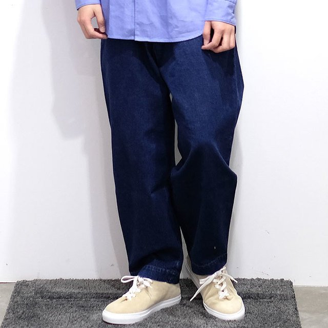 UNFIL - COTTON - DENIM WIDE TAPERED TROUSERS ¥25,920（税込）