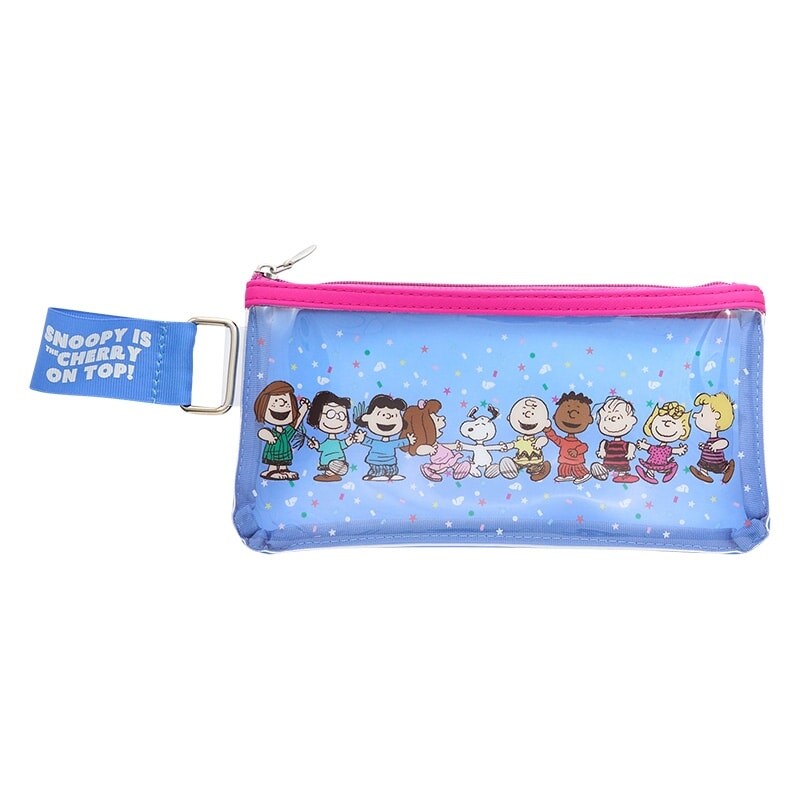 出所：PLAZA公式　スヌーピー PEANUTS クリアポーチ Mサイズ　(C)2025 Peanuts Worldwide LLC