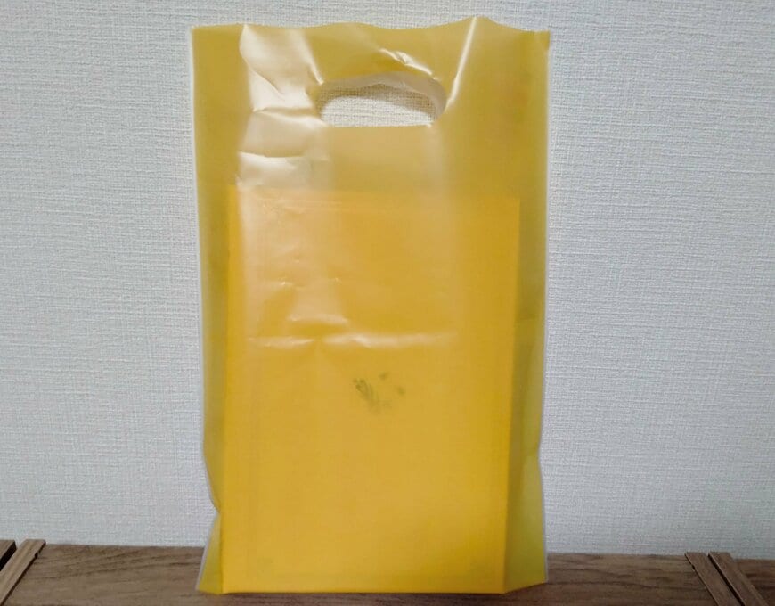 筆者撮影（ダイソー、Pocket Monsters ハンディバッグMサイズ）