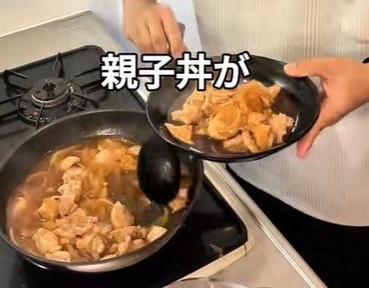 シングルファザーが新社会人の息子に作る「親子丼弁当」　20分で完成する一品がたまらない…