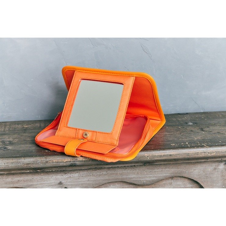 しまむら公式　ミラー付きメイクポーチ（Disney）