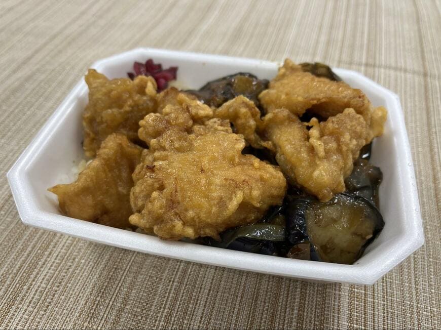 購入した茄子から弁当