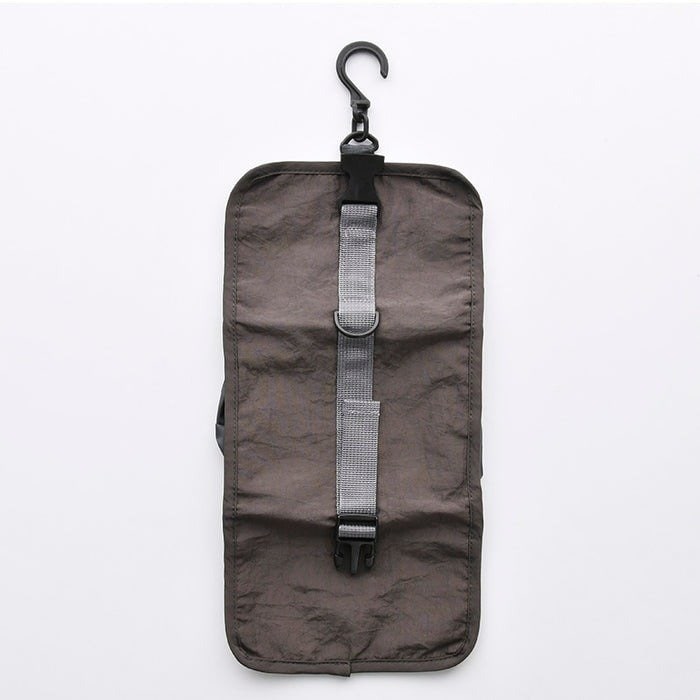 出所:ダイソー公式 ソフトナイロン吊り下げバッグ(3段、GY)