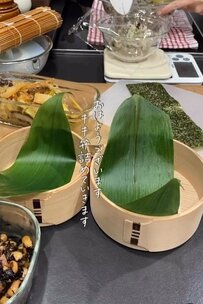 「組み合わせ最高！」50代主婦が作る「大きな三角おにぎり」は…夫を気遣う工夫がぎっしり！愛情たっぷりの豪華弁当が話題