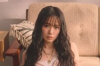 西野カナ “ギャルスタイル”再び！最新ビジュに「10年前の西野カナにみえる」「ヤバい...」とネット感激