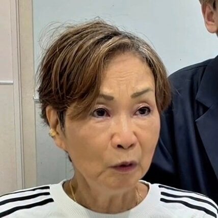 「誰でもいるような髪型は嫌いなんです」70代女性がブリーチカラーでオシャレなグレーにイメージチェンジ！かっこいい仕上がりに「とても素敵」の声