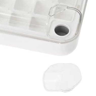 受け皿の穴からトングを使わずに氷をグラスへ入れられる
