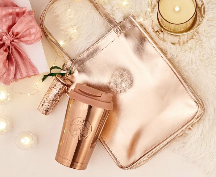 シャイニーデザインやキラキラ感が一層楽しめるアイテム