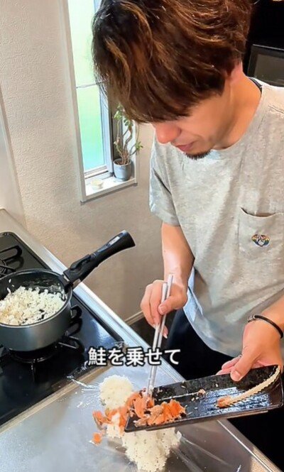 シングル父が高校生に作る「おにぎり弁当」が美味しそう！