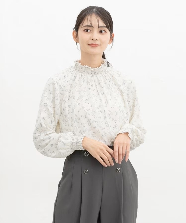 出所：ハニーズ公式通販　あったか裏地ハイネック