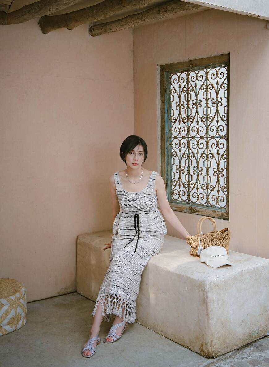 出所：レトロワグラース株式会社「柴咲コウのLOOK BOOK第5弾を公開&6/6(金)〜6/7(土)大阪にてPOP-UPを開催【MES VACANCES (ミヴァコンス)】」