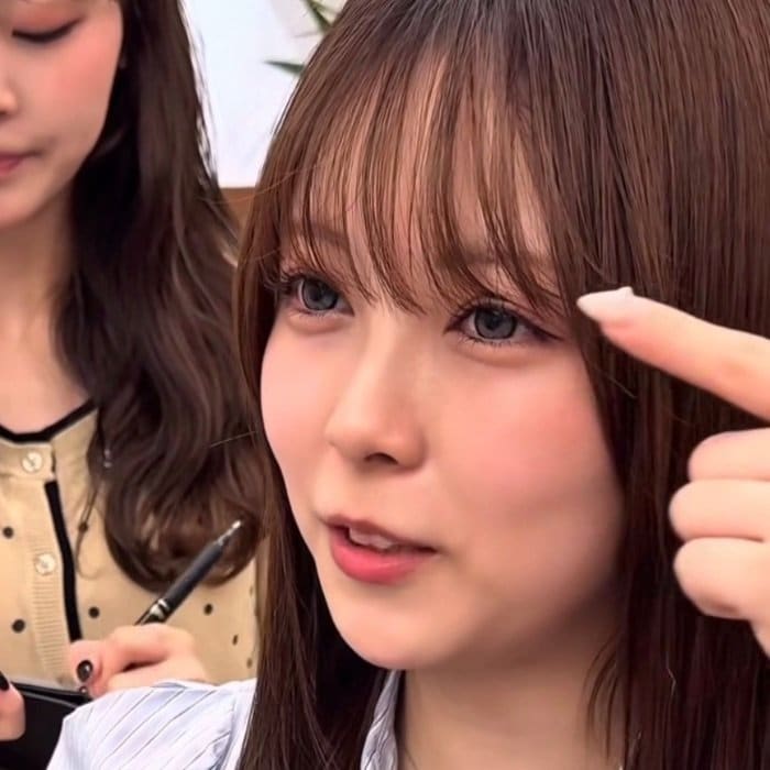 「似合う感じにしたい」女性　プロに“似合わせカット”をお願いした結果…暗めのショコラグレージュで大人っぽいスタイルに変身！