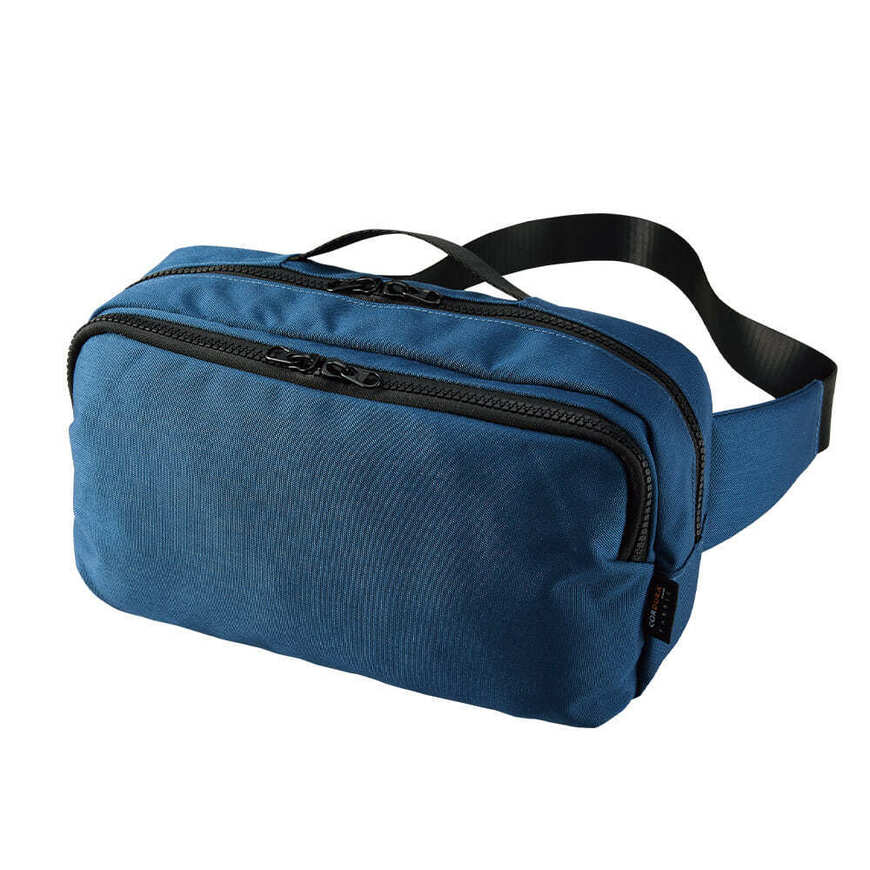 出所：ワークマン公式オンラインストア スクエアボディバッグ