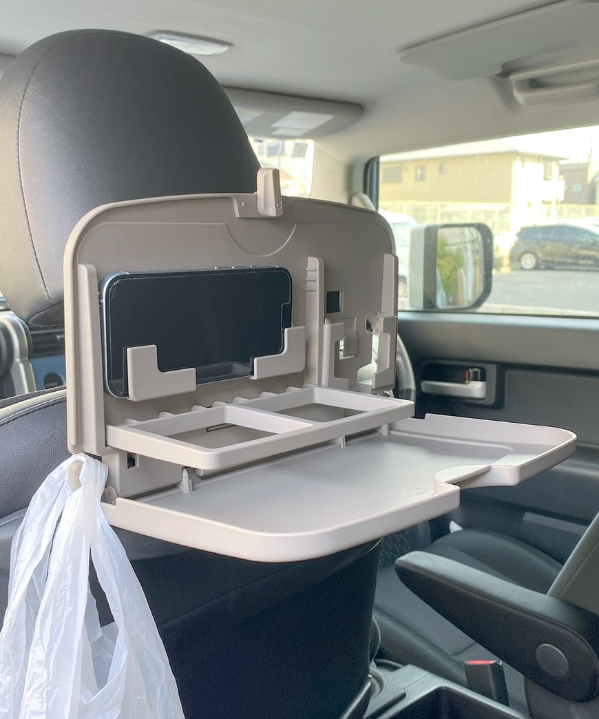 出所：パルグループ公式ファッション通販サイト　CAR後部座席ドリンクホルダー