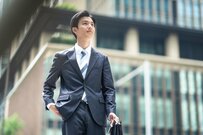 【男性サラリーマンの給料事情】年収300万円超～400万円以下の男性給与所得者は全体の何パーセント？