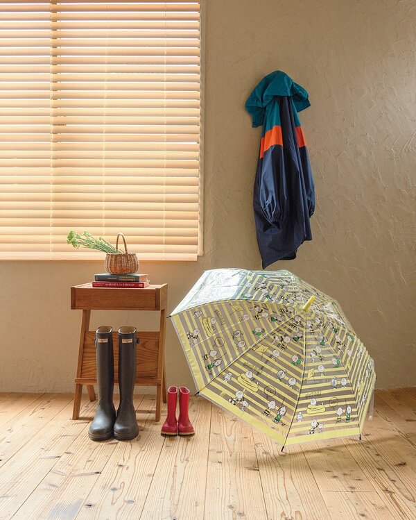 SNOOPY UMBRELLA BOOK YELLOW