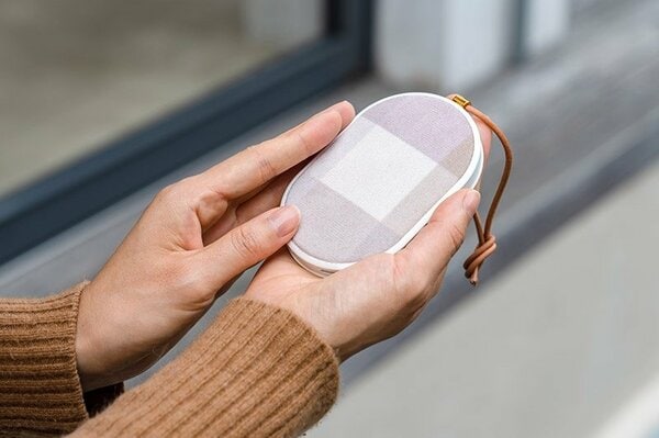 繰り返し使えていつでも手軽な充電式カイロ