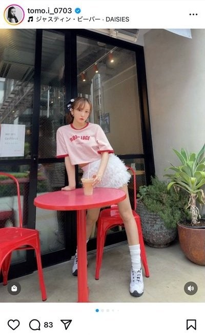 出所：板野友美のInstagram（@tomo.i_0703）参照日：2025年7月20日
