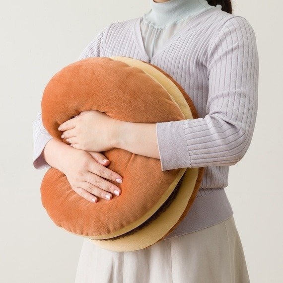 出所：株式会社ニトリホールディングス　もちもちクッション どらやき