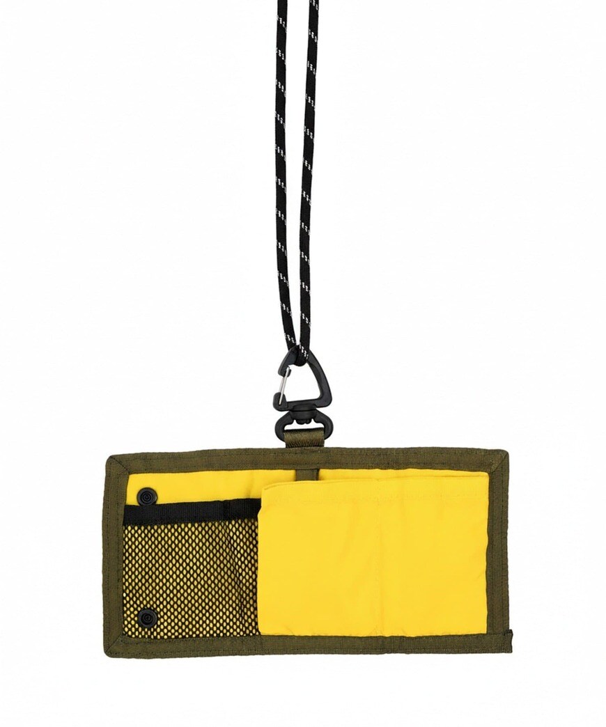 出所：3COINS公式　MILウォレットケース