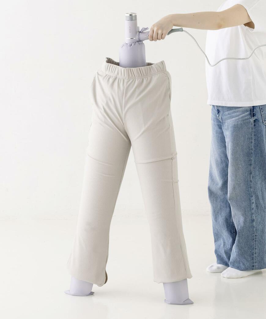 出所：パルグループ公式ファッション通販サイト 3COINS 衣類乾燥袋上下セット