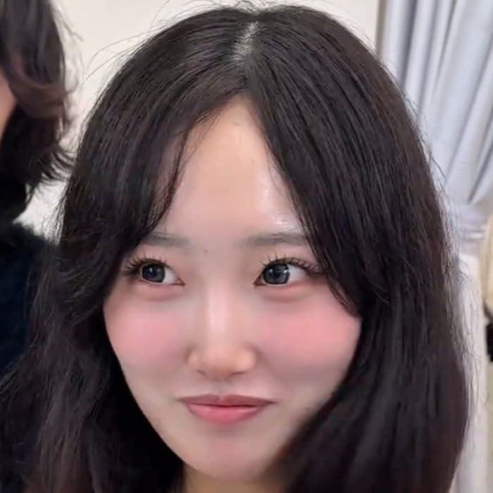 「彼氏と約束があるから」誕生日に女性がサプライズで大胆イメチェン！可愛らしいボブに笑顔こぼれる