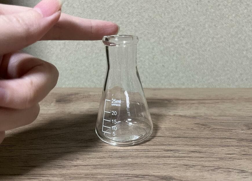 ダイソー、インテリア用ミニビーカー 3種アソート 画像