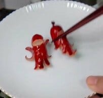 【弁当箱は洗濯ハンガー】反抗期の娘に送る「吊るした弁当」に目を疑う　想像の斜め上を行くアイデアに笑ってしまう