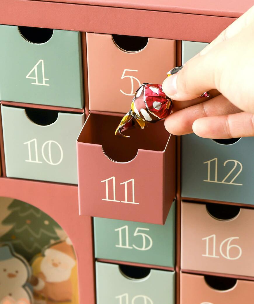 出所：パルグループ公式ファッション通販サイト 3COINS アドベントカレンダー／Family Christmas